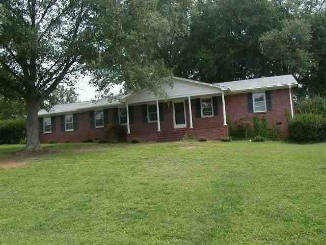 606 Rantowles Road Anderson, SC 29621 - Photo 1 of 8
