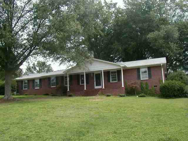 606 Rantowles Road Anderson, SC 29621 - Photo 2 of 8