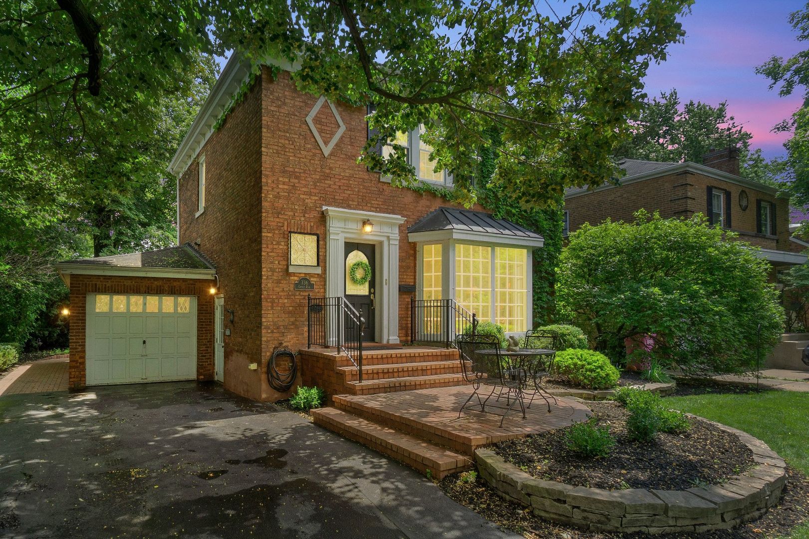 736 Leesley Road Riverside, IL 60546 - Photo 1 of 33