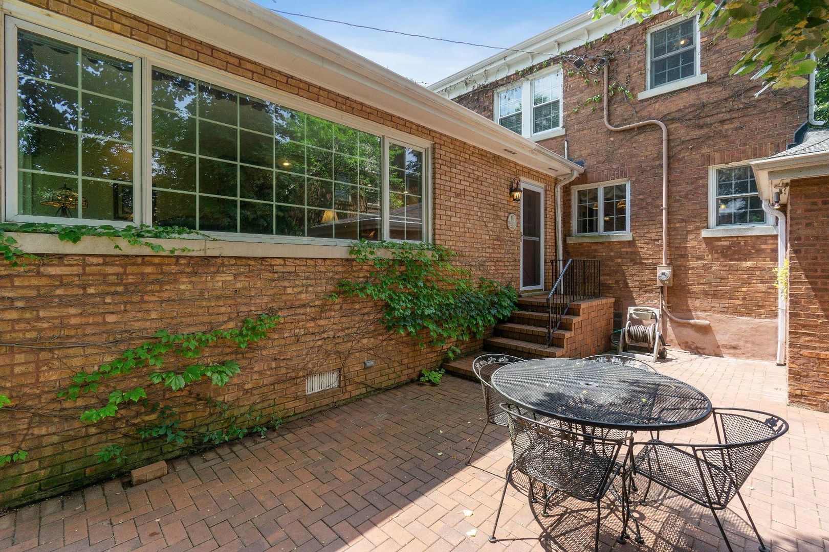736 Leesley Road Riverside, IL 60546 - Photo 19 of 33