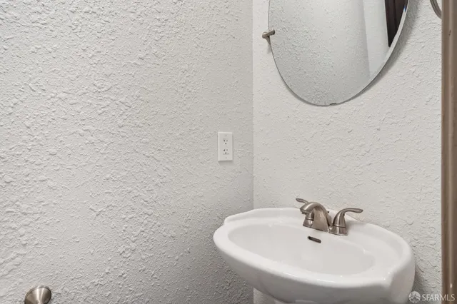 $1,395,000 | 305 Lindsey Drive, Martinez, CA 94553