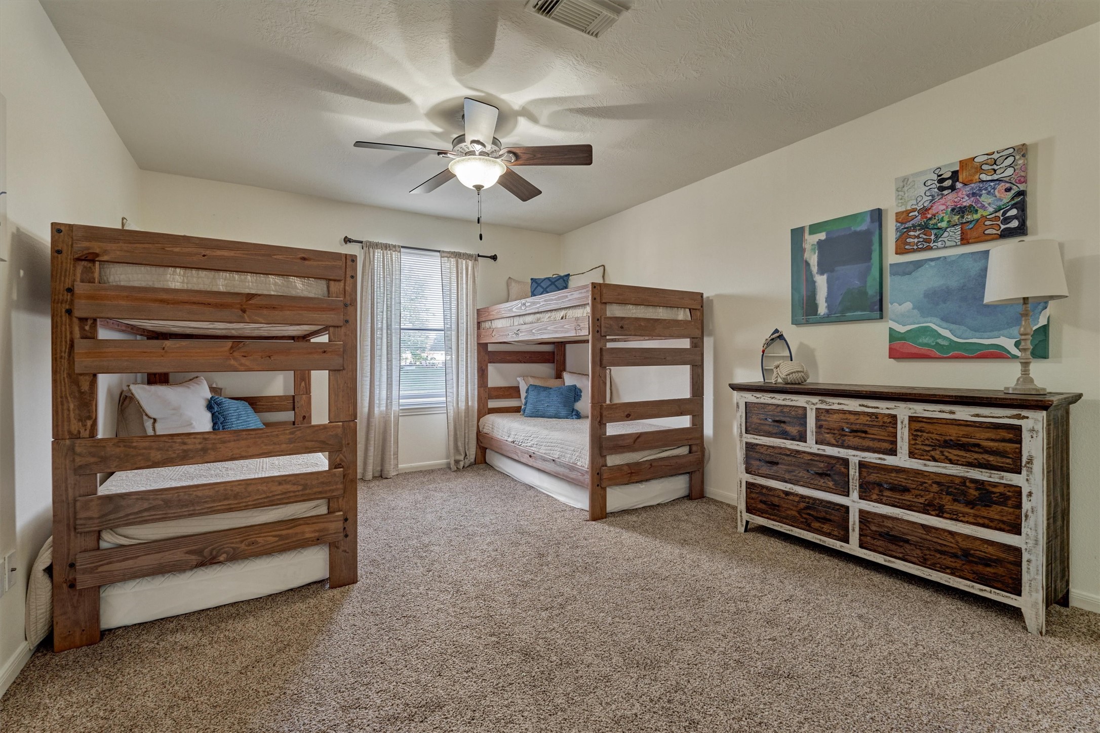 157 Capetown Way Conroe, TX 77356 - Photo 23 of 32 a living room with furniture and a ceiling fan