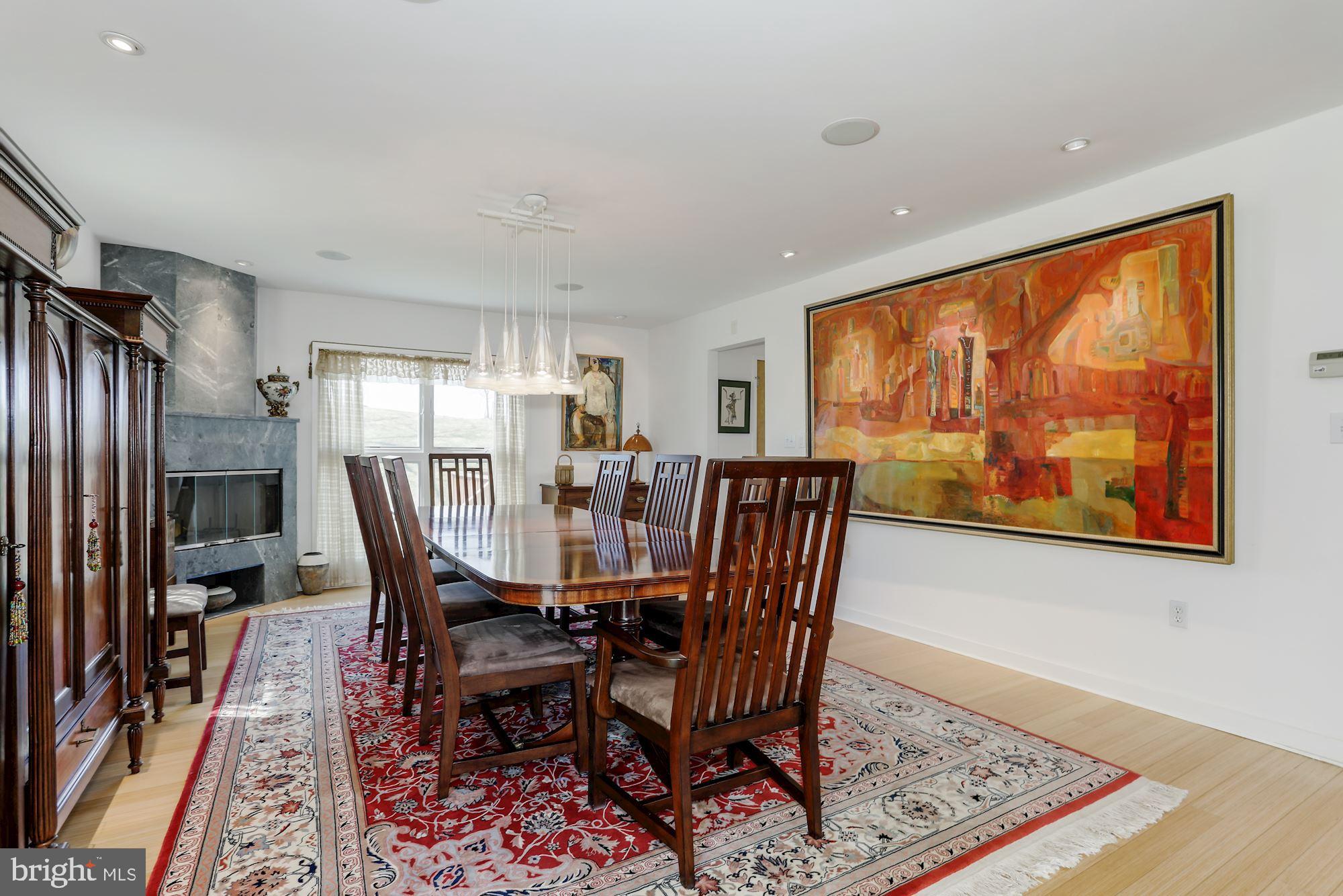 38950 Piggott Bottom Road Hamilton, VA 20158 - Photo 20 of 50 Spacious Dining Room with Custom Lighting