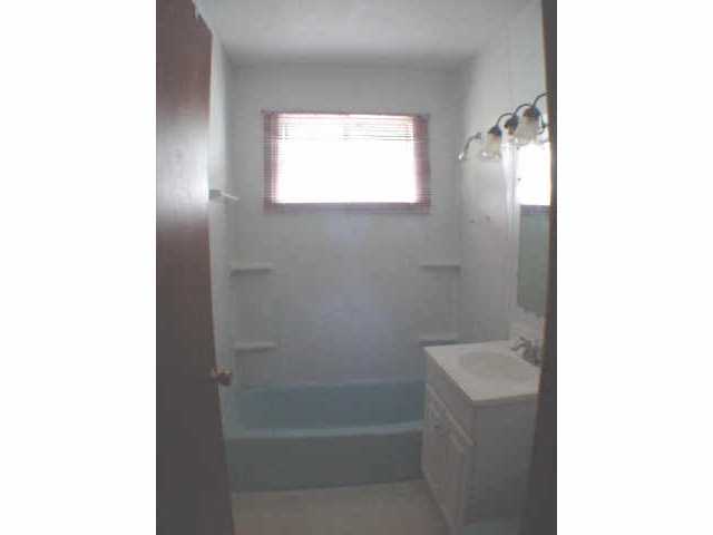 3844 Frazier Road East Columbus, OH 43207 - Photo 3 of 5 Gallery Image 3