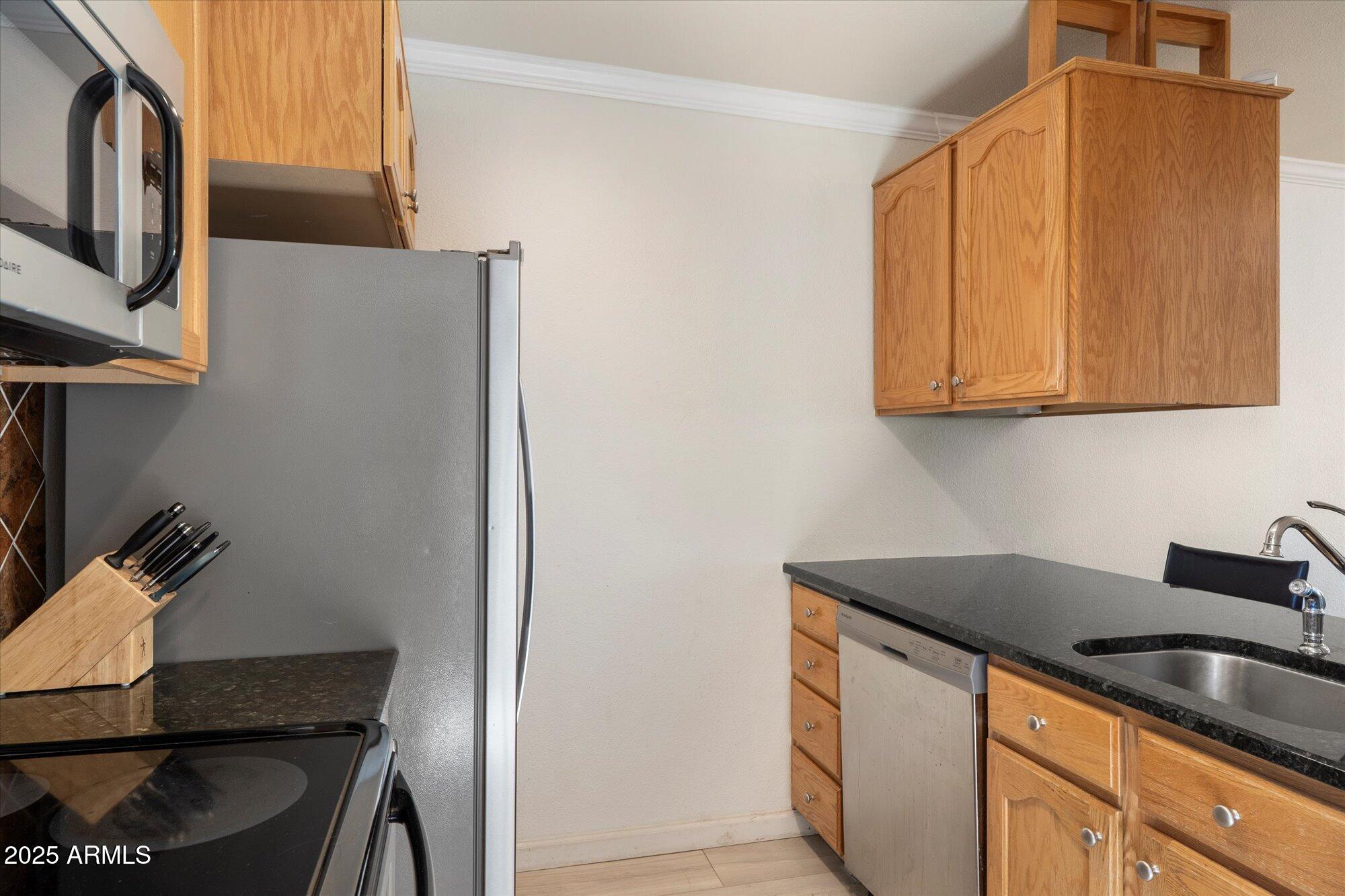 7625 East Camelback Road, Unit B435 Scottsdale, AZ 85251 - Photo 3 of 20 Kitchen