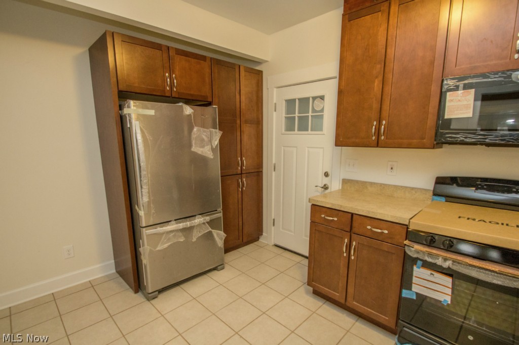 1346 Ansel Road Cleveland, OH 44106 - Photo 7 of 25 Gallery Image 7
