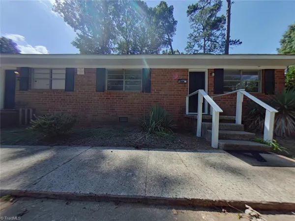 $875 | 2021 Maywood Street, Unit A, Greensboro, NC 27403