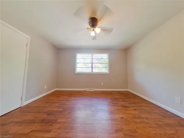 $875 | 2021 Maywood Street, Unit A, Greensboro, NC 27403