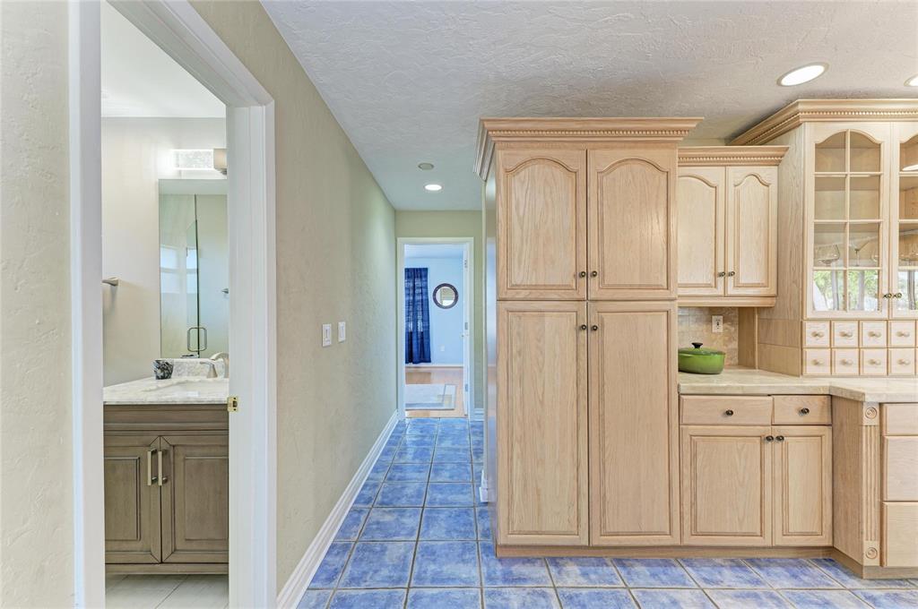 612 Bayshore Road Nokomis, FL 34275 - Photo 24 of 96