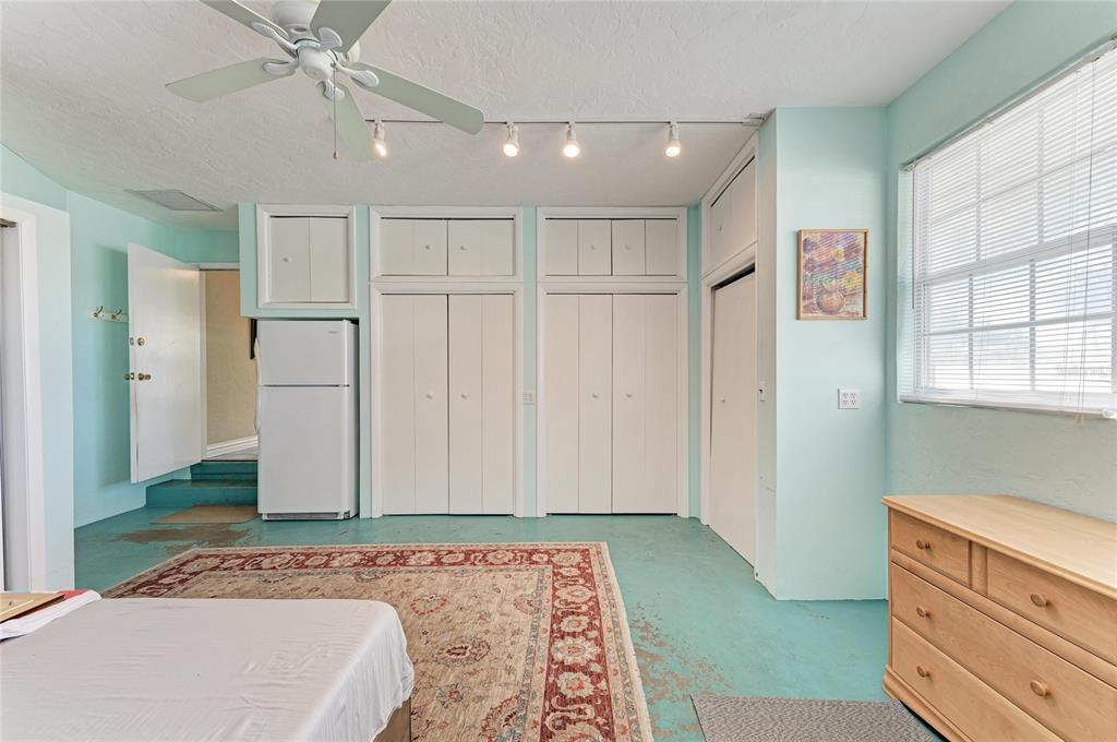 612 Bayshore Road Nokomis, FL 34275 - Photo 33 of 96