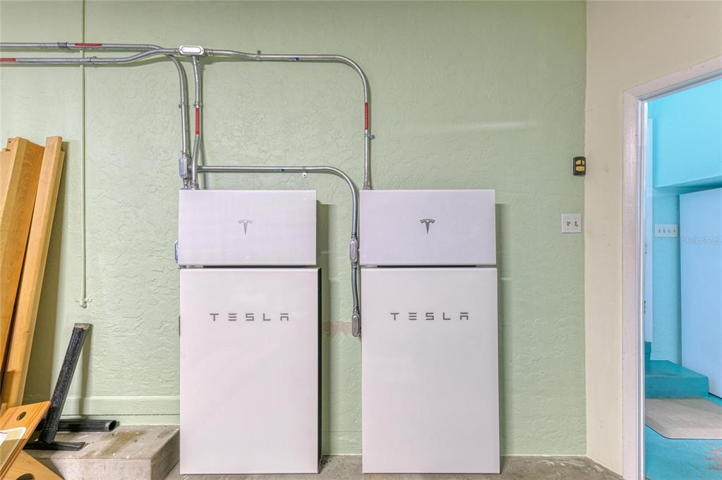 612 Bayshore Road Nokomis, FL 34275 - Photo 41 of 96