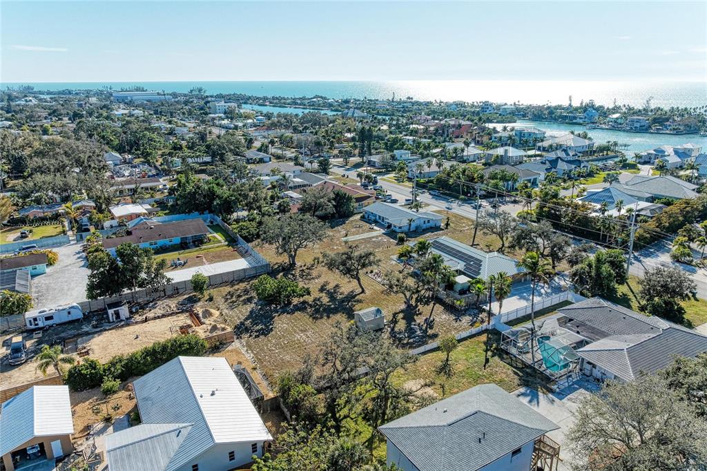 612 Bayshore Road Nokomis, FL 34275 - Photo 52 of 96 an aerial view of multiple house