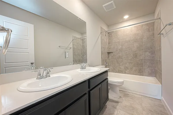 $2,650 | 8523 Lake Groove Lane, Baytown, TX 77523