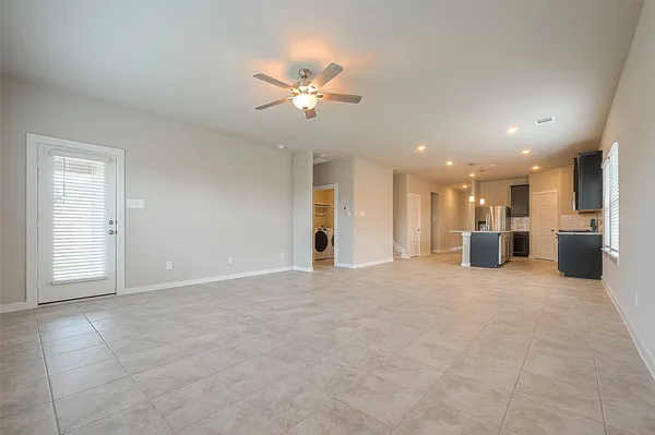 $2,650 | 8523 Lake Groove Lane, Baytown, TX 77523