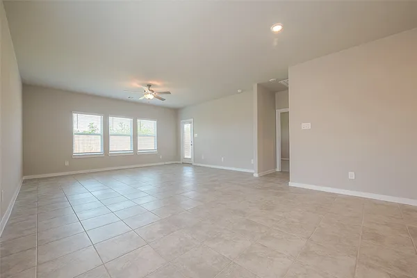 $2,650 | 8523 Lake Groove Lane, Baytown, TX 77523