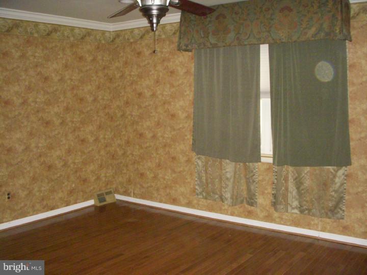 10735 Philcrest Road Philadelphia, PA 19154 - Photo 11 of 25