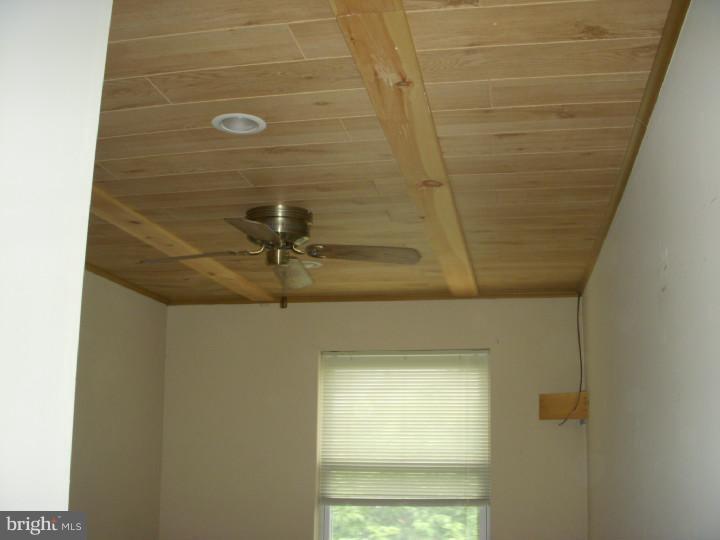 10735 Philcrest Road Philadelphia, PA 19154 - Photo 13 of 25