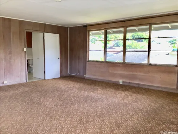 $2,000 | 301 Paiko Drive, Unit A, Honolulu, HI 96821
