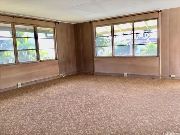 $2,000 | 301 Paiko Drive, Unit A, Honolulu, HI 96821