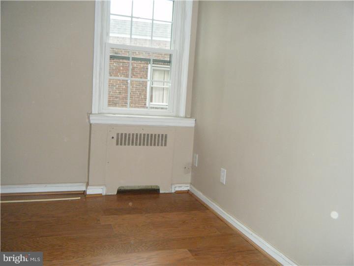 6827 Radbourne Road Upper Darby, PA 19082 - Photo 22 of 25