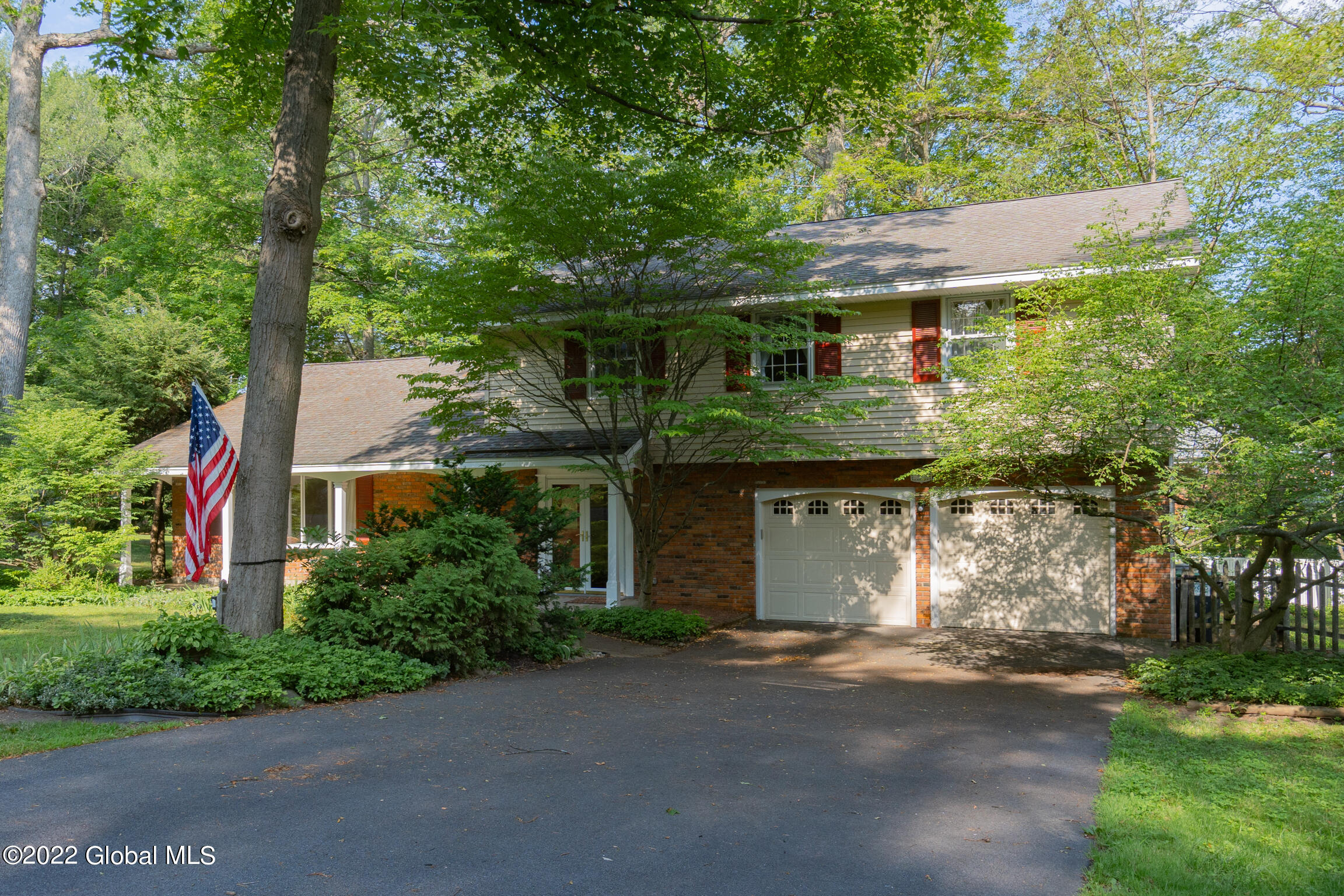 1371 Ruffner Court Niskayuna, NY 12309 - Photo 4 of 49 1371 Ruffner Ct Niskayuna NY mls-4