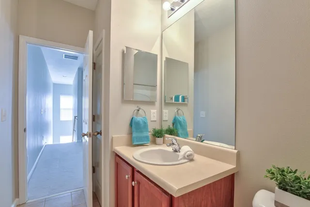 $3,000 | 4150 Four Oaks Boulevard, Tallahassee, FL 32311