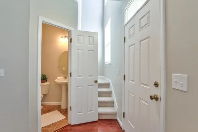 $3,000 | 4150 Four Oaks Boulevard, Tallahassee, FL 32311