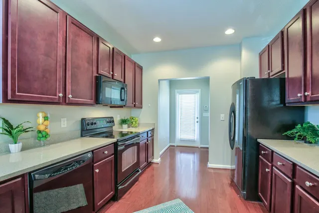 $3,000 | 4150 Four Oaks Boulevard, Tallahassee, FL 32311