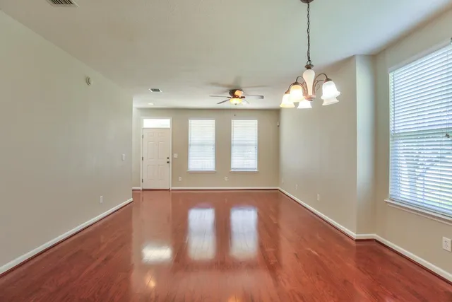 $3,000 | 4150 Four Oaks Boulevard, Tallahassee, FL 32311