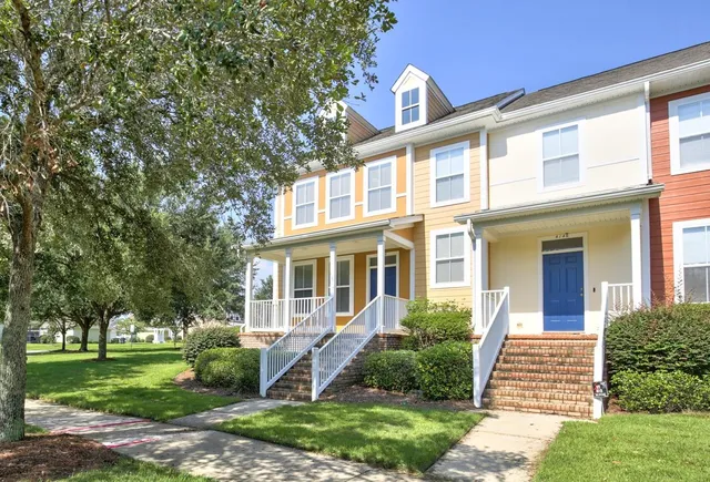 $3,000 | 4150 Four Oaks Boulevard, Tallahassee, FL 32311