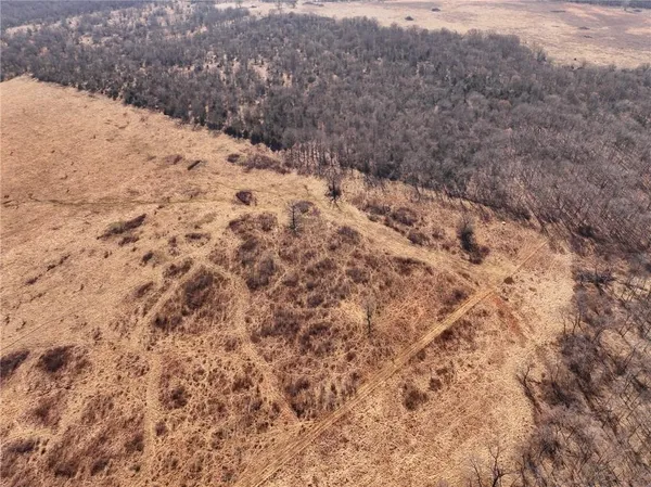 $1,185,000 | 21775 South 725 Road, Stockton, MO 65785