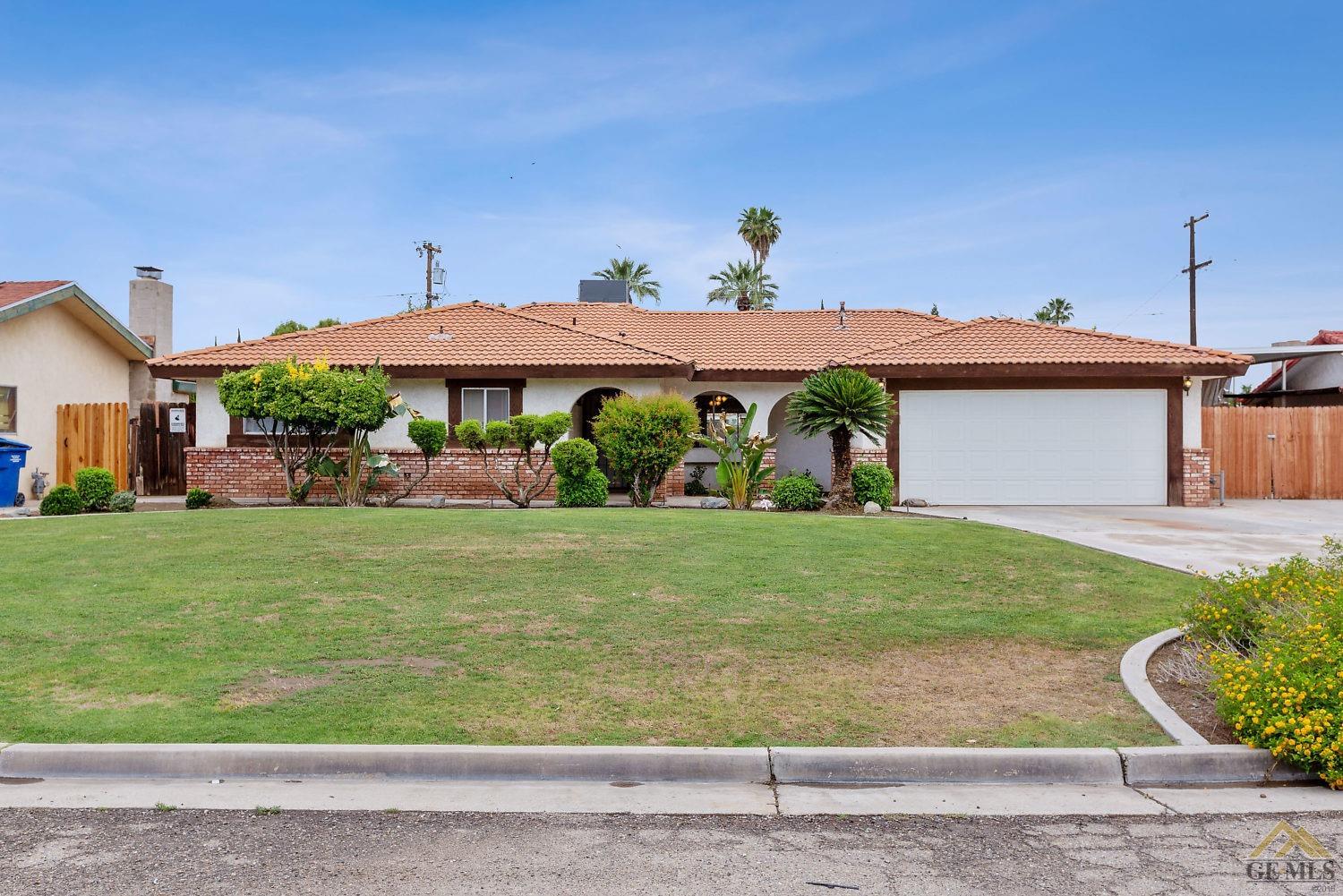 7516 Ribier Avenue Lamont, CA 93241 - Photo 1 of 21 Gallery Image 1