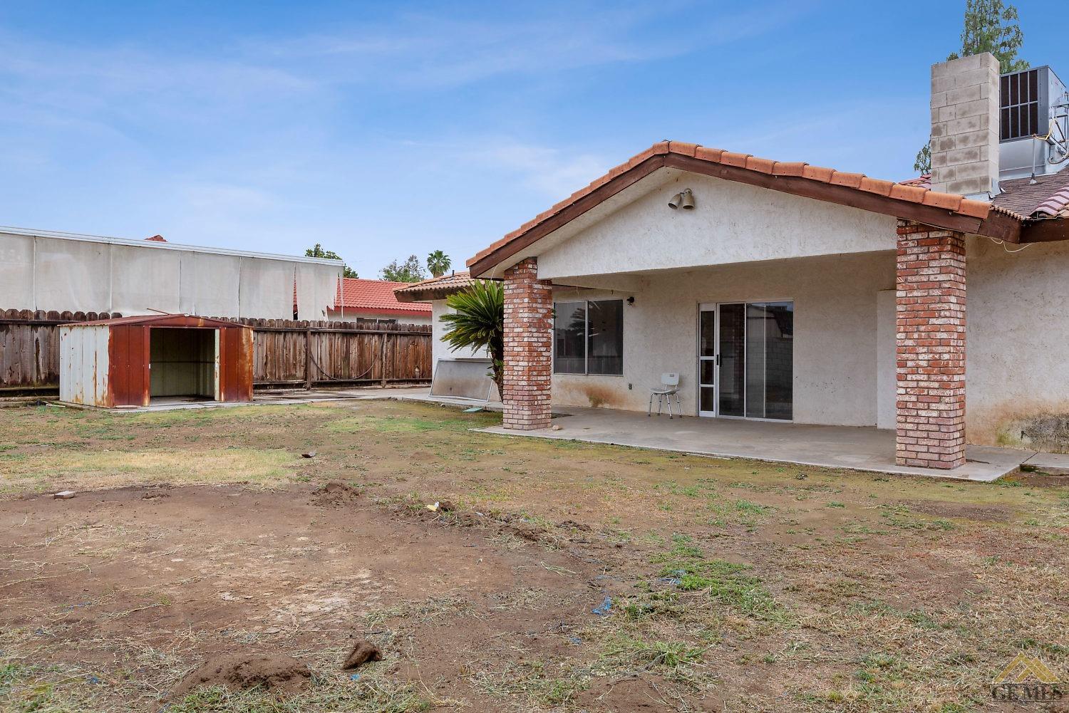 7516 Ribier Avenue Lamont, CA 93241 - Photo 16 of 21 Gallery Image 16