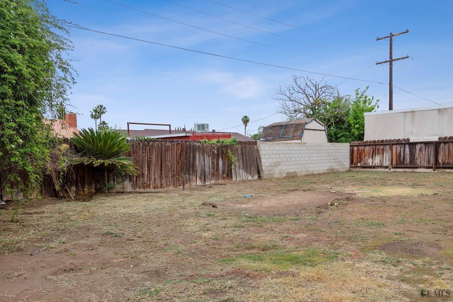 7516 Ribier Avenue Lamont, CA 93241 - Photo 17 of 21 Gallery Image 17