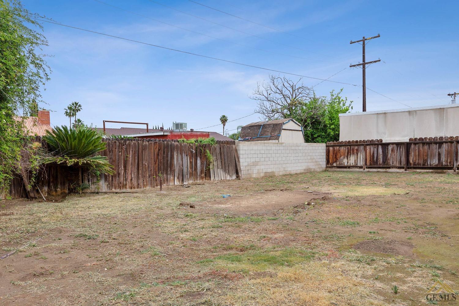 7516 Ribier Avenue Lamont, CA 93241 - Photo 18 of 21 Gallery Image 18