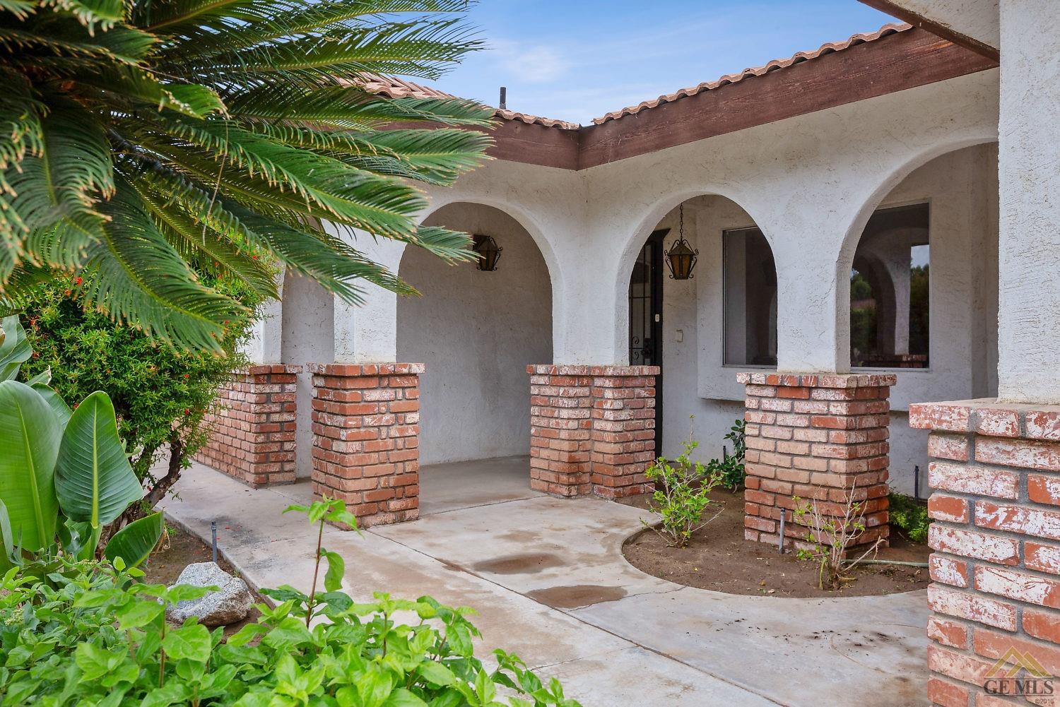 7516 Ribier Avenue Lamont, CA 93241 - Photo 3 of 21 Gallery Image 3