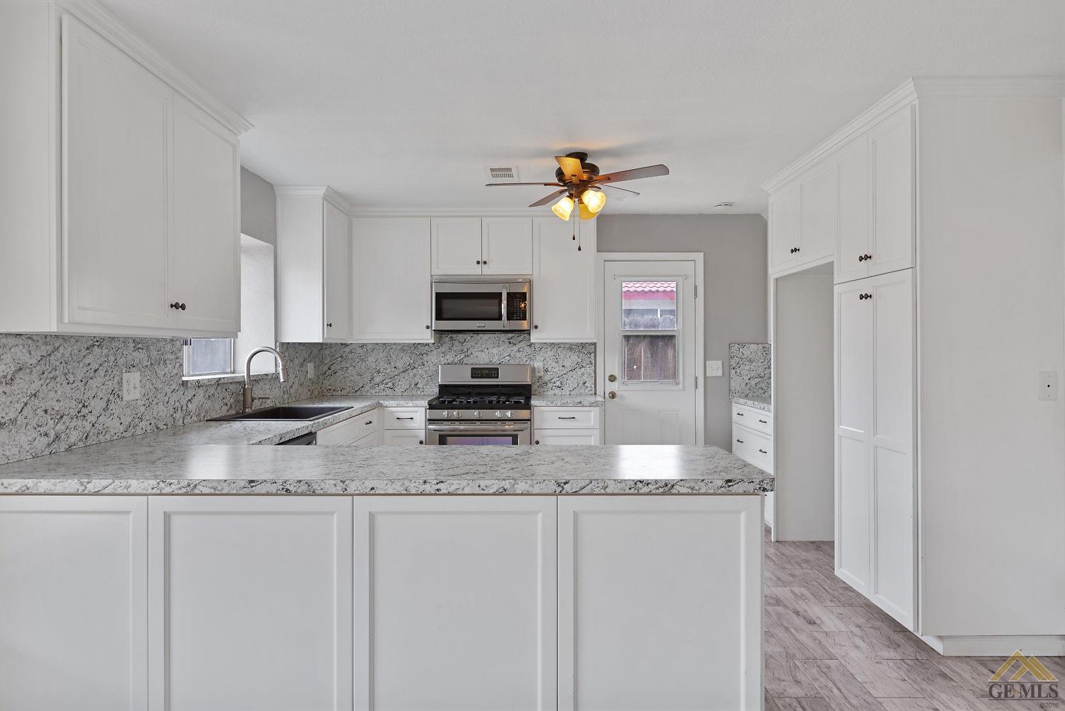 7516 Ribier Avenue Lamont, CA 93241 - Photo 7 of 21 Gallery Image 7