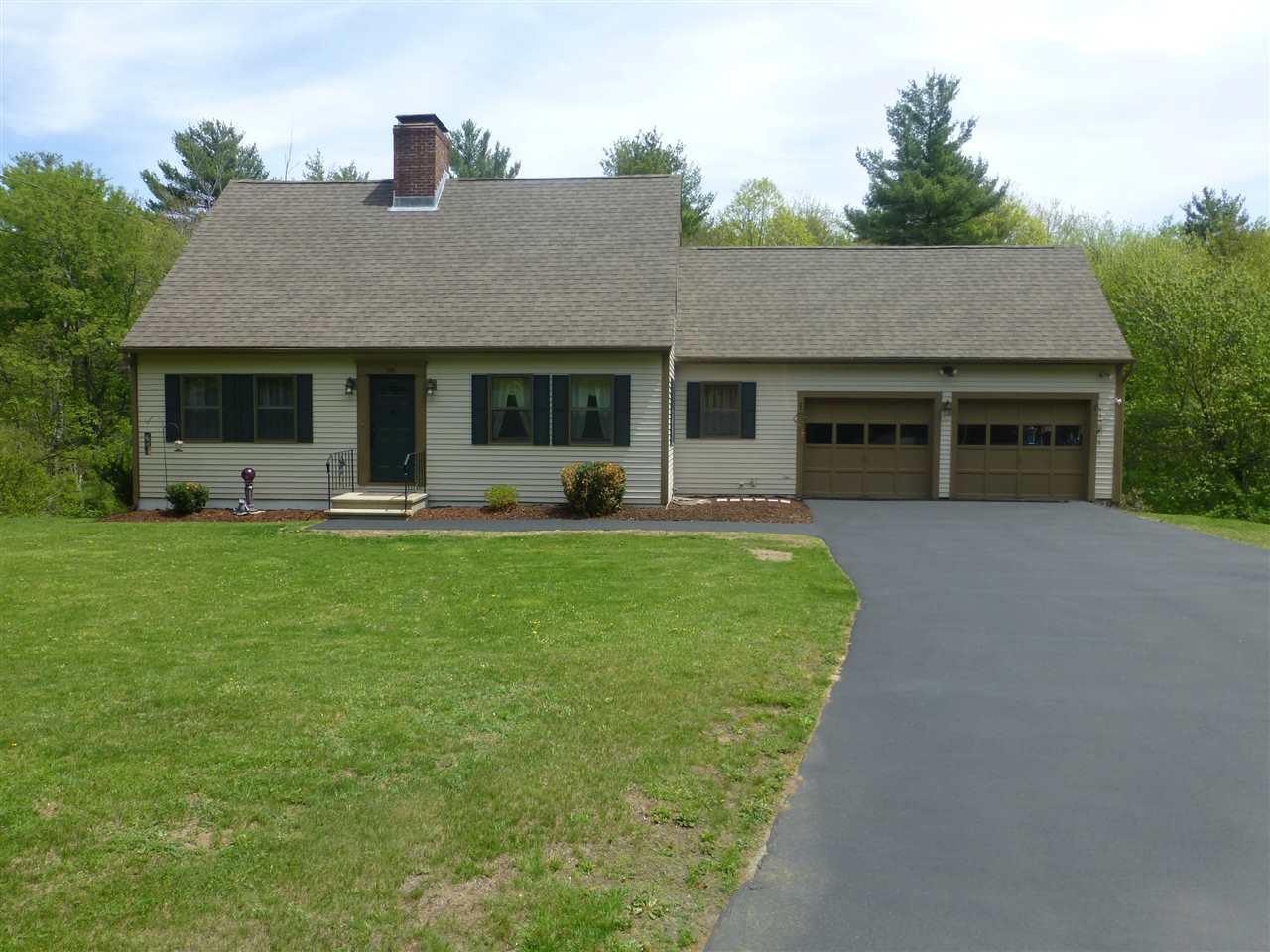 205 Old Street Road Peterborough, NH 03458 - Photo 2 of 33