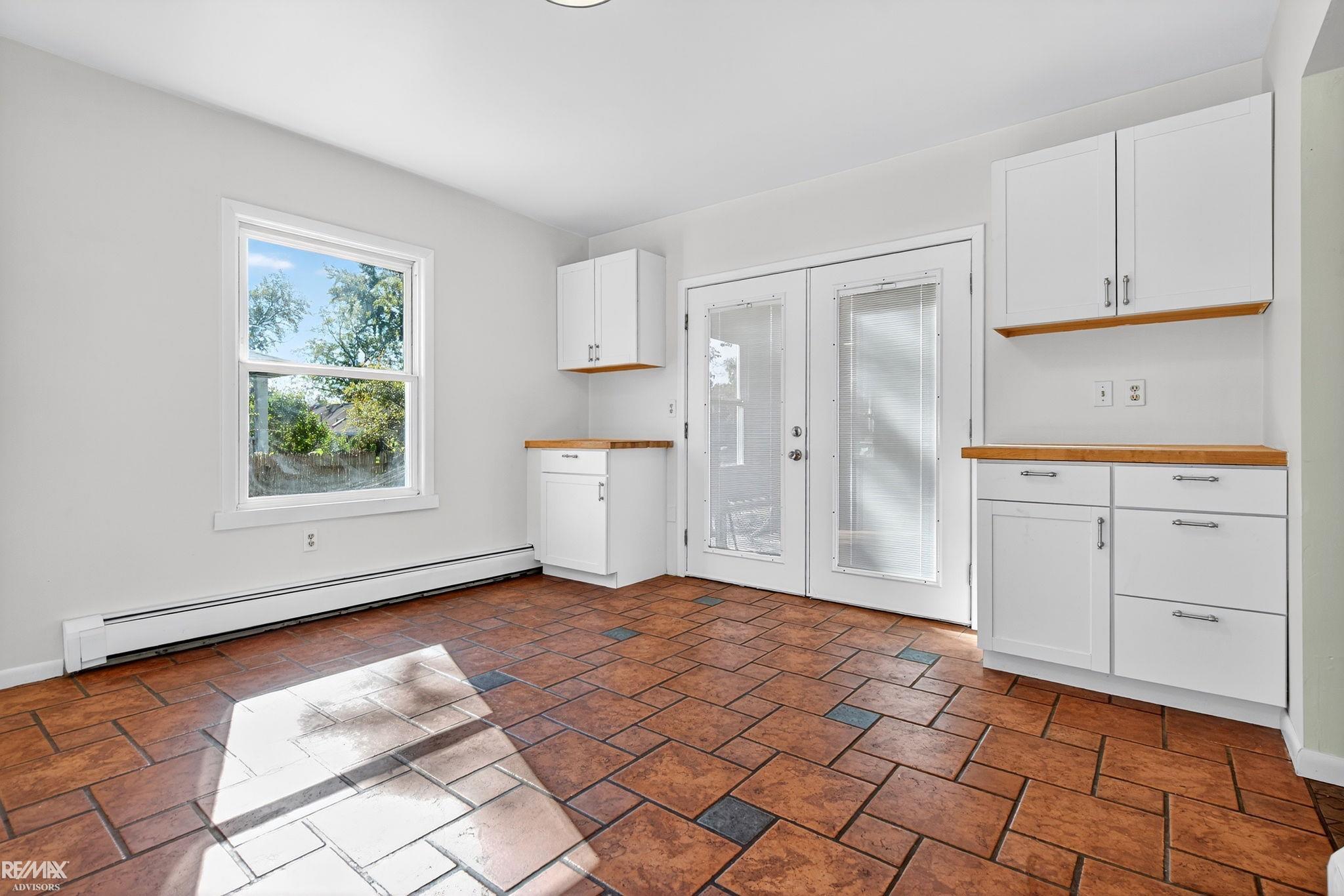 711 Smith Street Algonac, MI 48001 - Photo 7 of 27