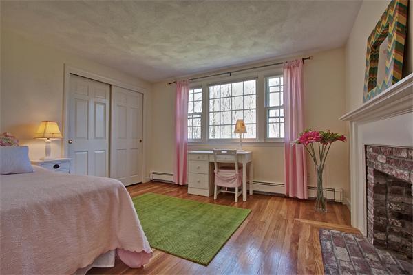 62 Russett Hill Road Sherborn, MA 01770 - Photo 17 of 30 Gallery Image 17