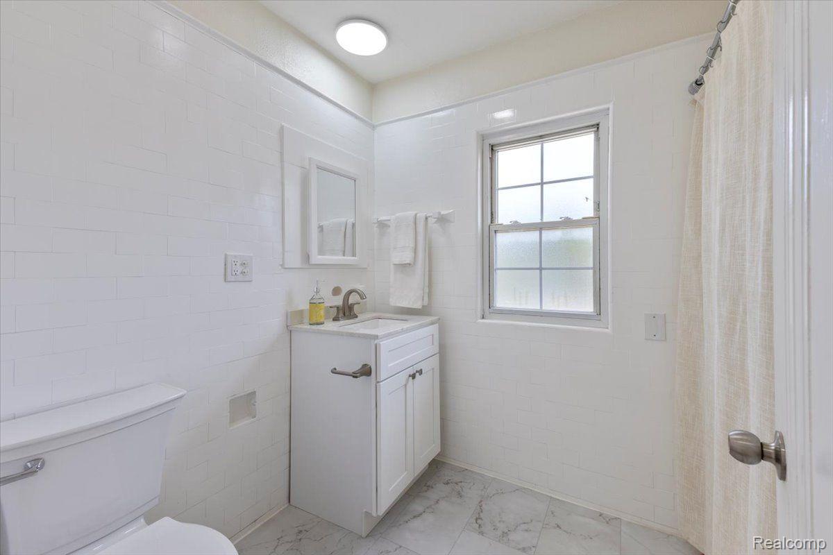 3669 Devonshire Road Detroit, MI 48224 - Photo 33 of 42 Gallery Image 33