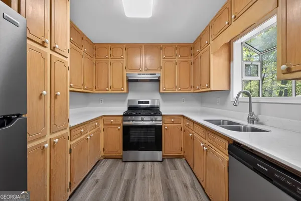 $1,950 | 5917 South Deshon Court, Lithonia, GA 30058