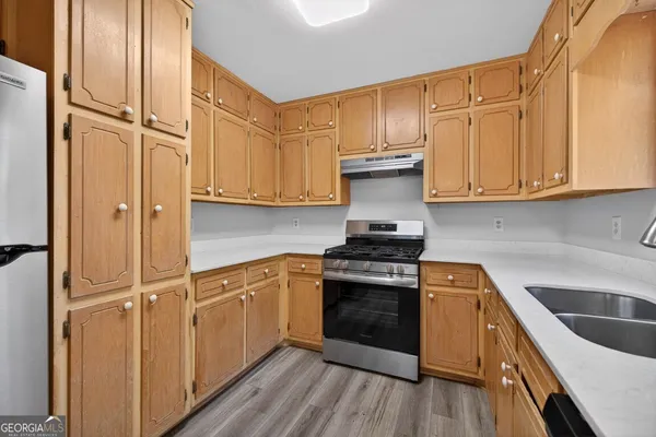 $1,950 | 5917 South Deshon Court, Lithonia, GA 30058