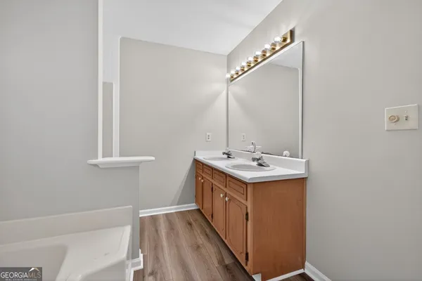 $1,950 | 5917 South Deshon Court, Lithonia, GA 30058