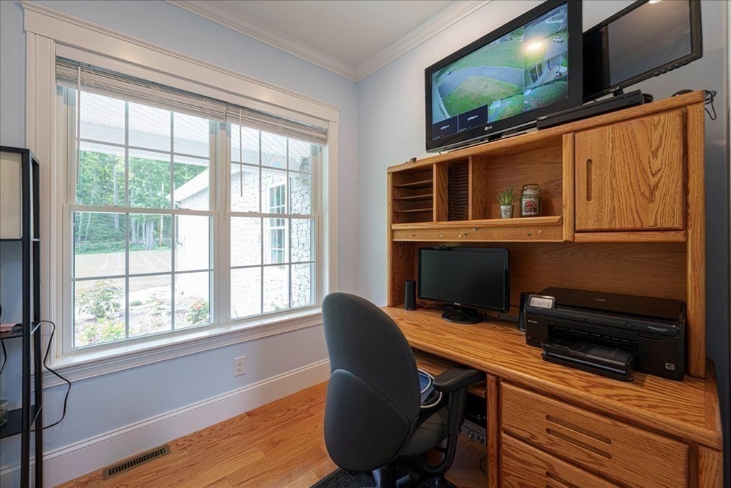 58 Chestnut Street Upton, MA 01568 - Photo 14 of 35 Gallery Image 14