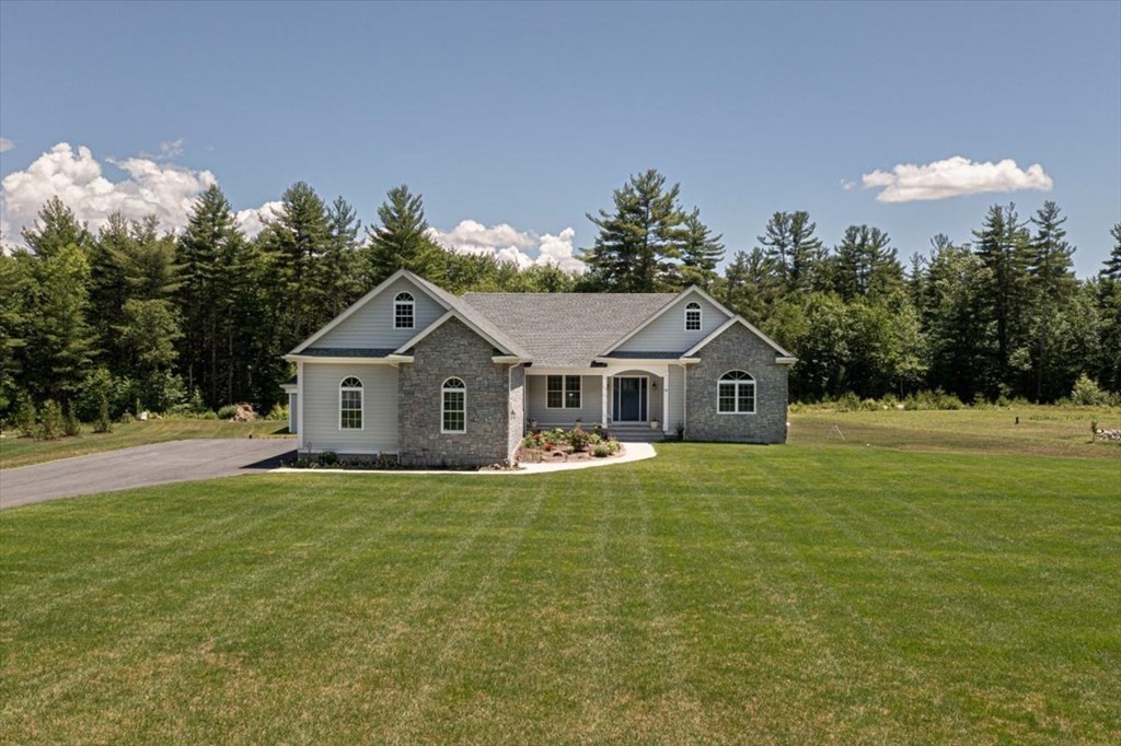 58 Chestnut Street Upton, MA 01568 - Photo 3 of 35 Gallery Image 3
