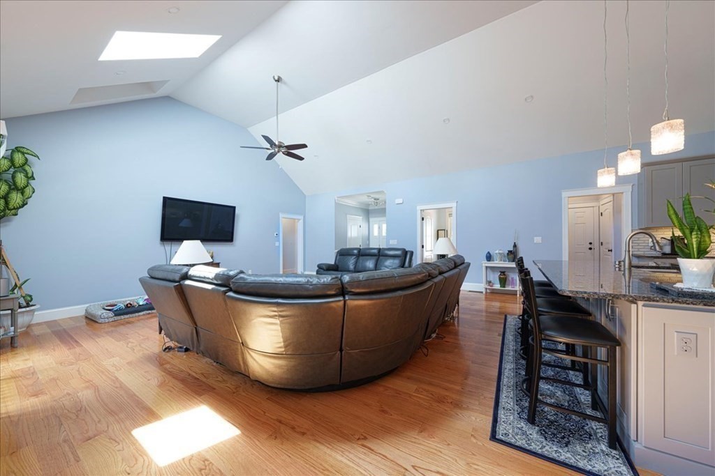 58 Chestnut Street Upton, MA 01568 - Photo 7 of 35 Gallery Image 7