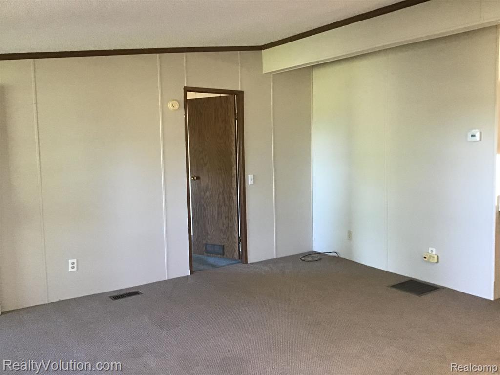 4444 Knoll Road Capac, MI 48014 - Photo 18 of 28