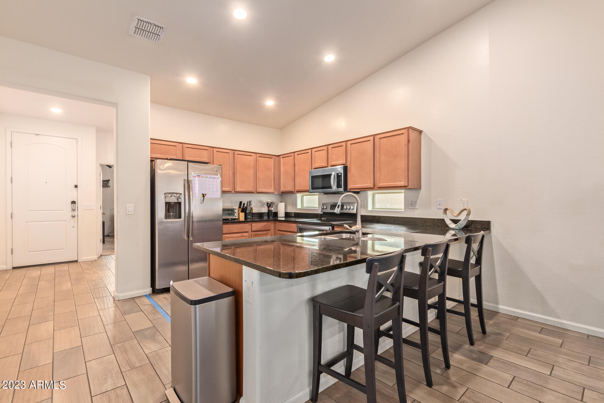 1713 Grenadine Road Phoenix, AZ 85040 - Photo 12 of 34 12 - Grenadine