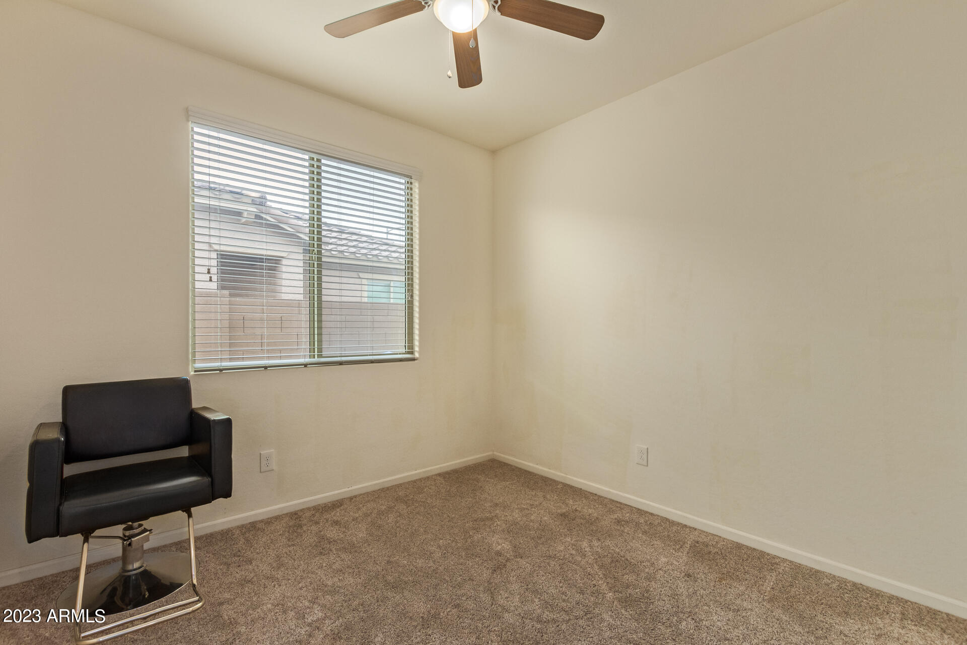 1713 Grenadine Road Phoenix, AZ 85040 - Photo 19 of 34 20 - Grenadine